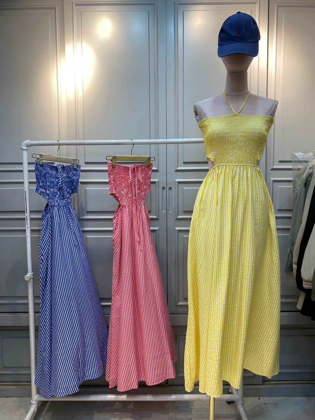 Cut out neck tie dress