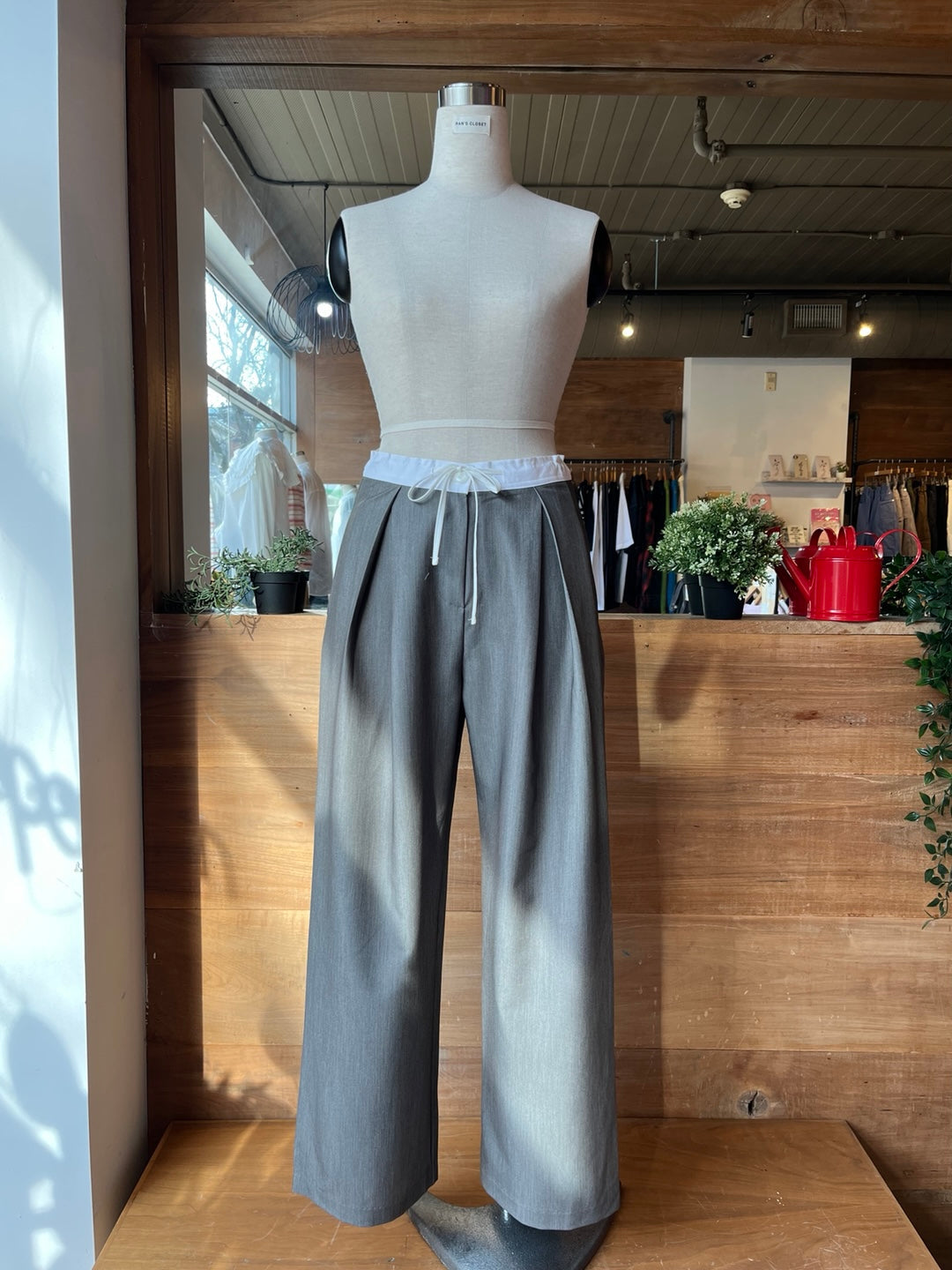 White Waistband Casual Slacks