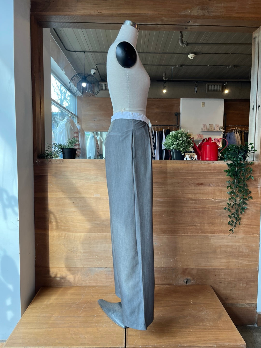 White Waistband Casual Slacks