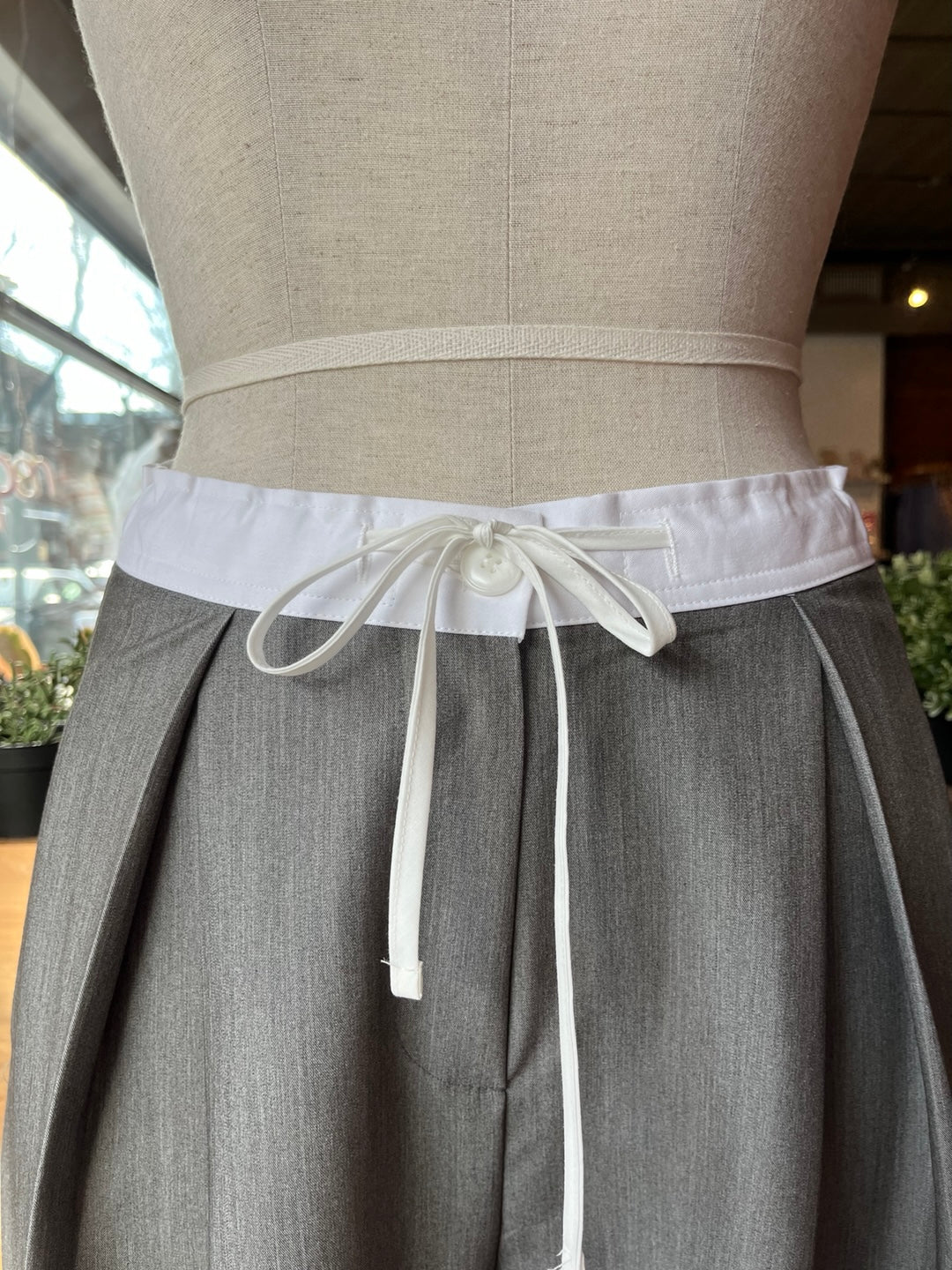 White Waistband Casual Slacks
