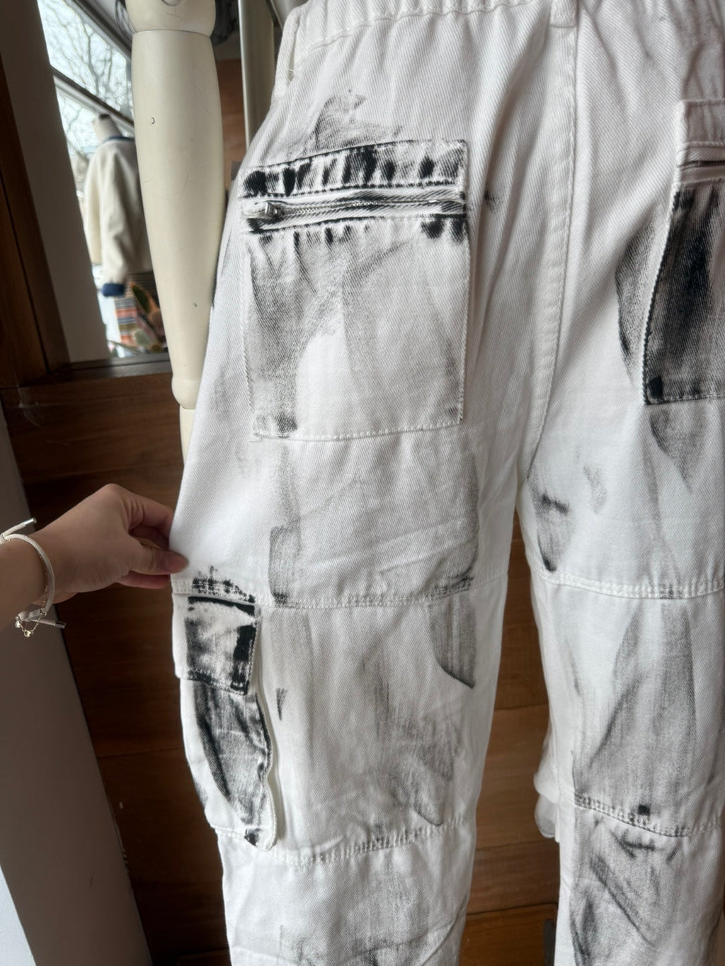 Oil Stain White Pants
