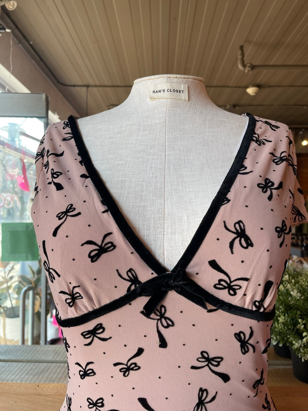 Velvet Piping V-Neck Dress