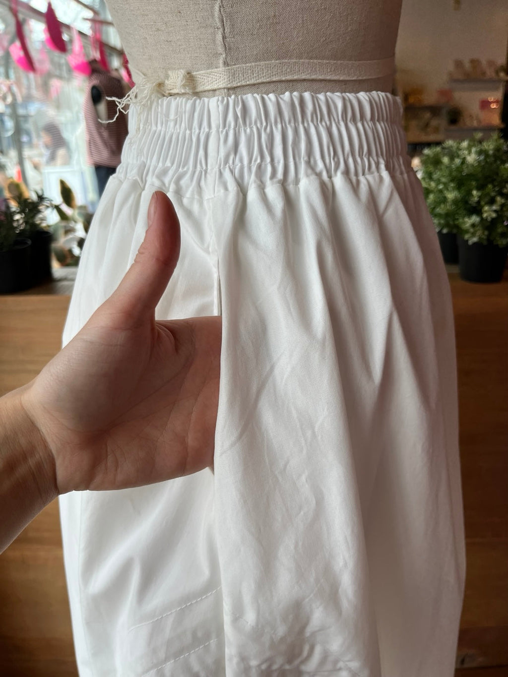 Rounded Hip Synch Maxi Skirt