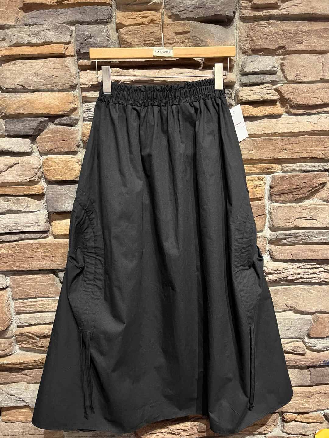 Rounded Hip Synch Maxi Skirt