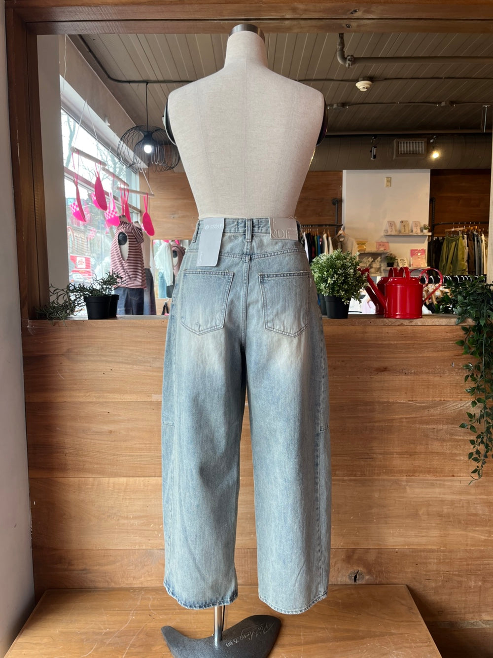 Women's Light Wash Wide Jeans