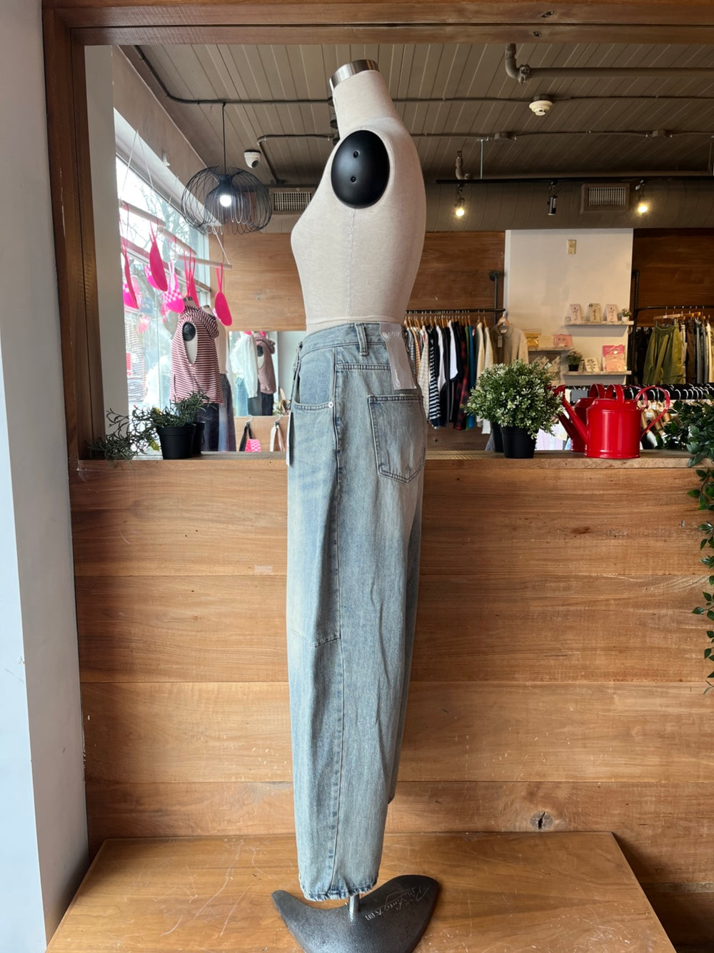 Women's Light Wash Wide Jeans