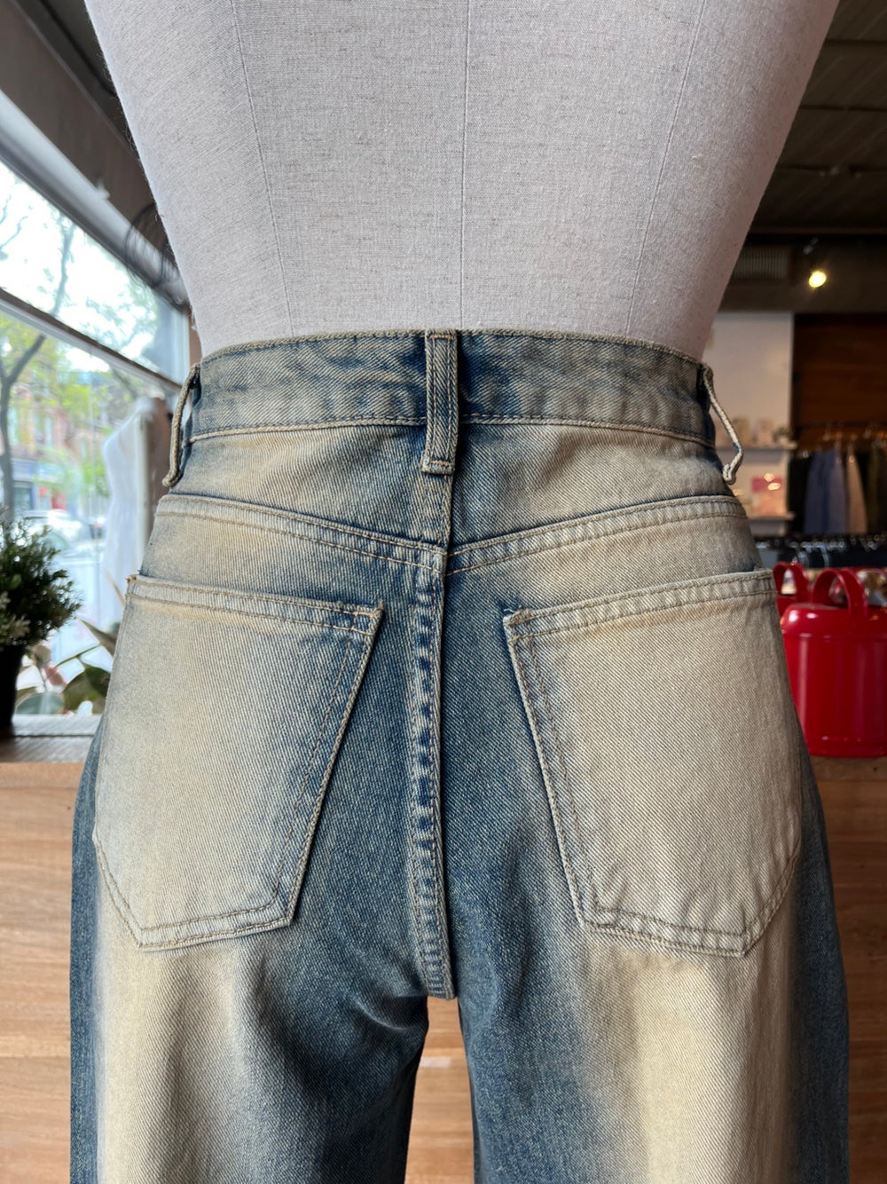 Washed out Wide Leg Jeans