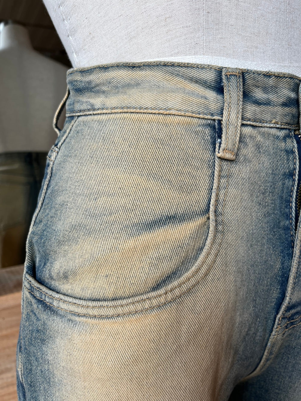 Washed out Wide Leg Jeans