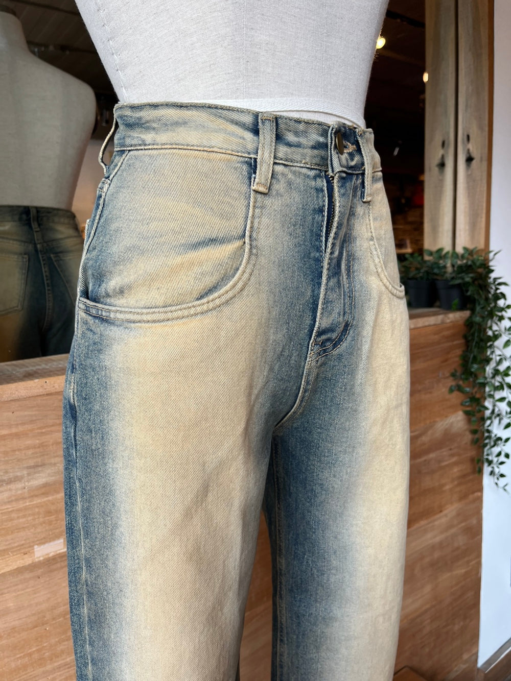 Washed out Wide Leg Jeans