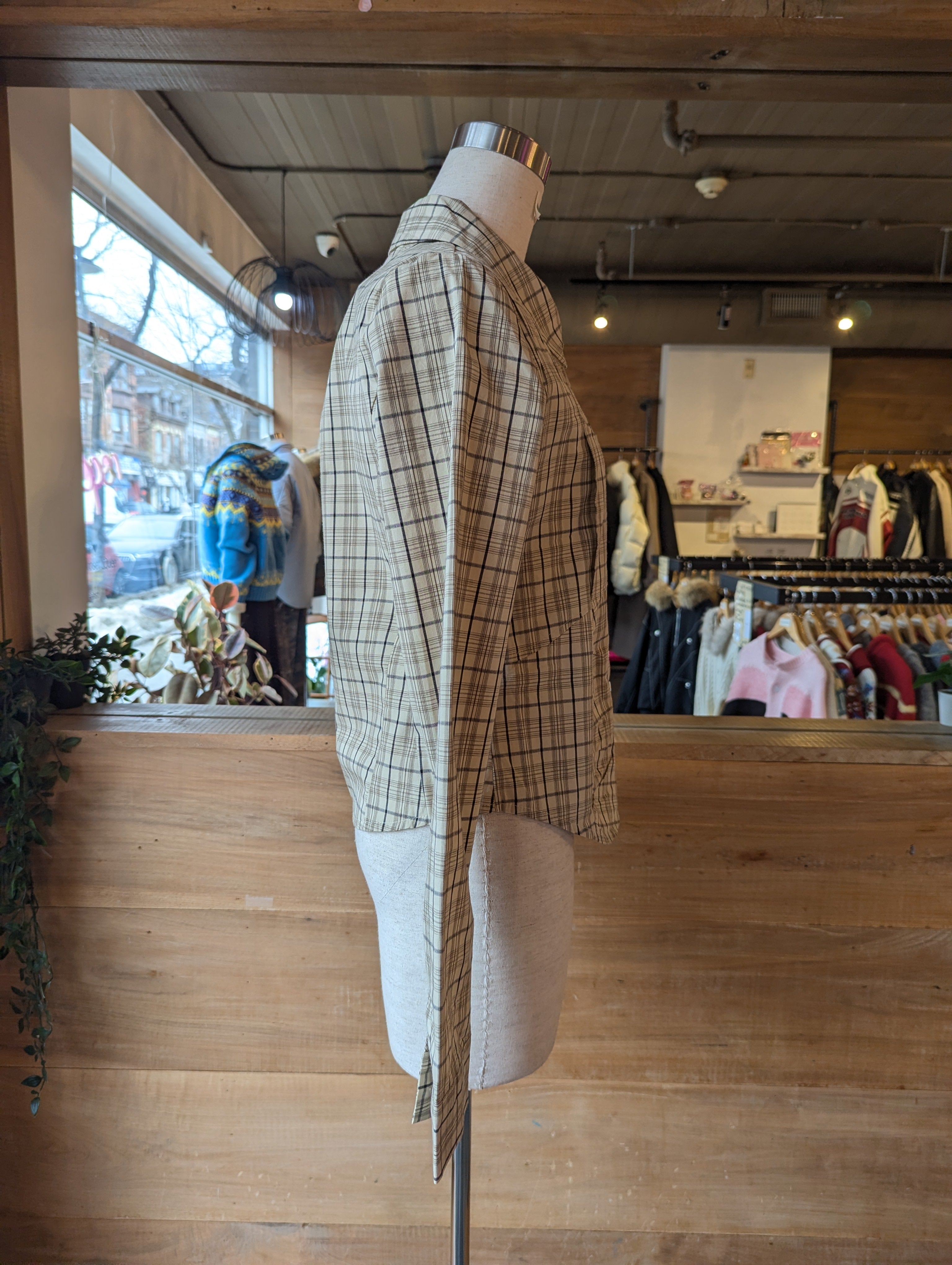 Coreseted Plaid Button Up