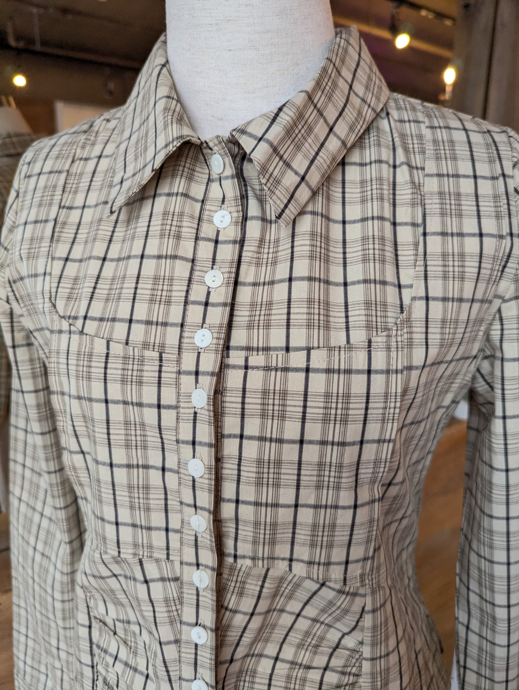 Coreseted Plaid Button Up