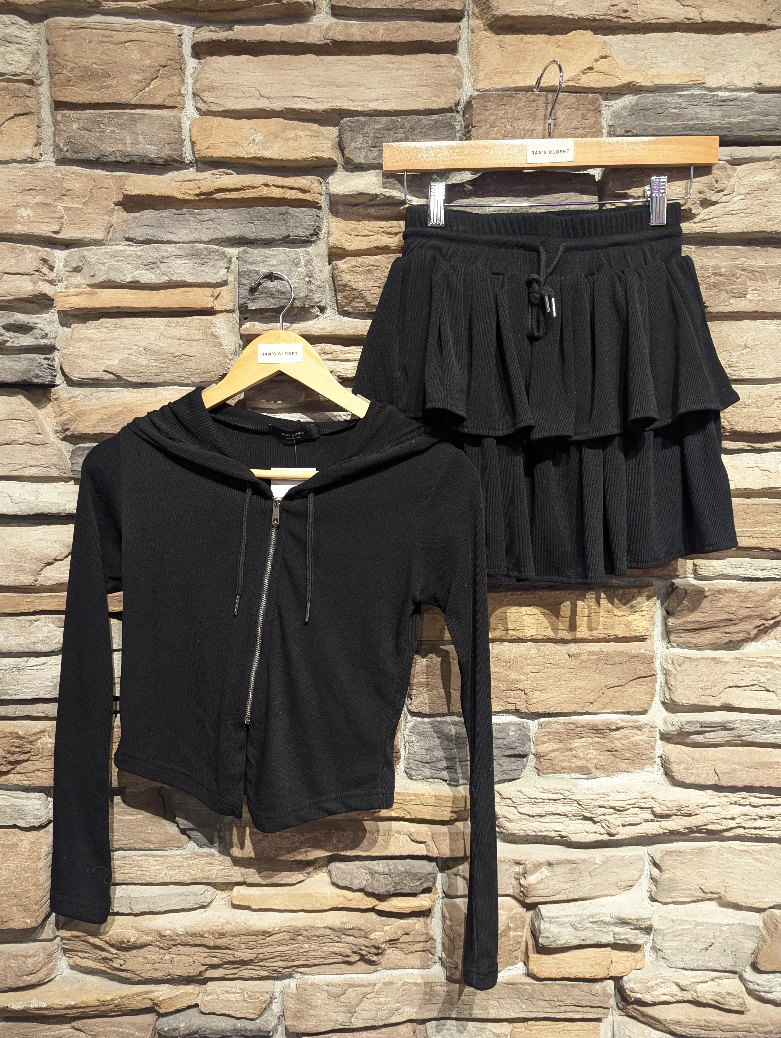 Ribbed Day Dream Set With Skirt