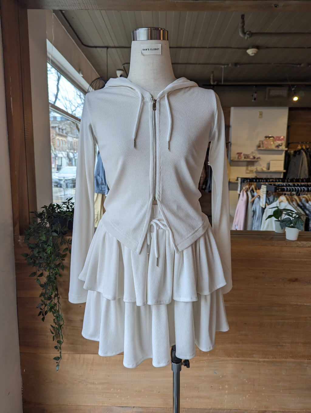 Ribbed Day Dream Set With Skirt