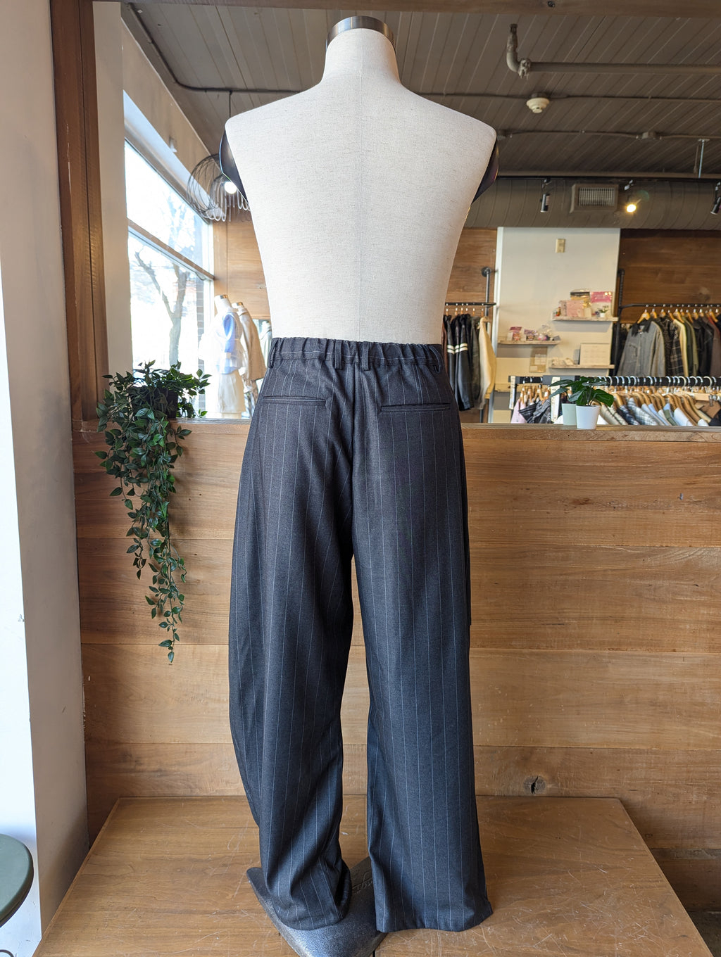 Dapper Pleated Trouser