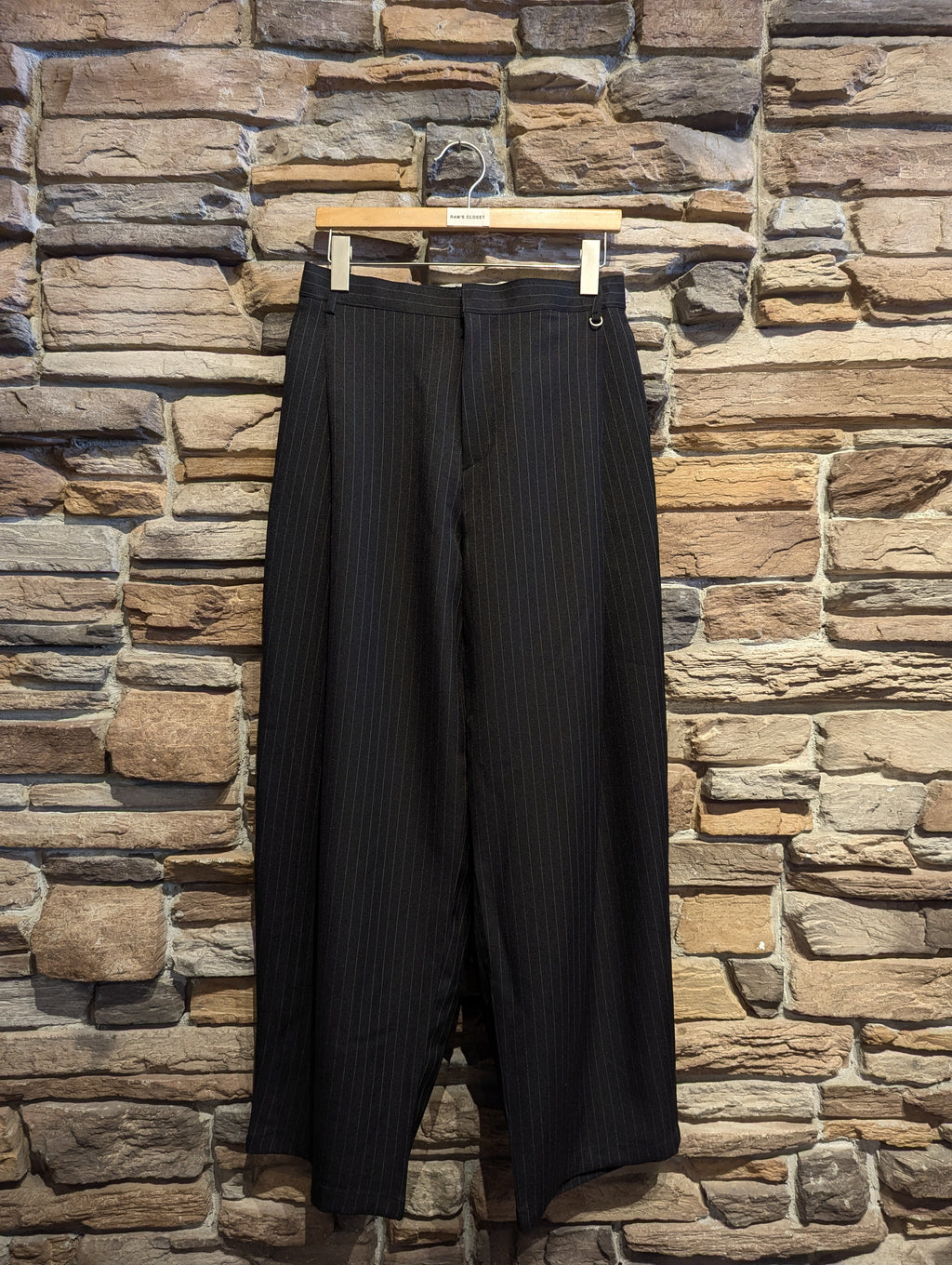 Dapper Pleated Ring Trouser