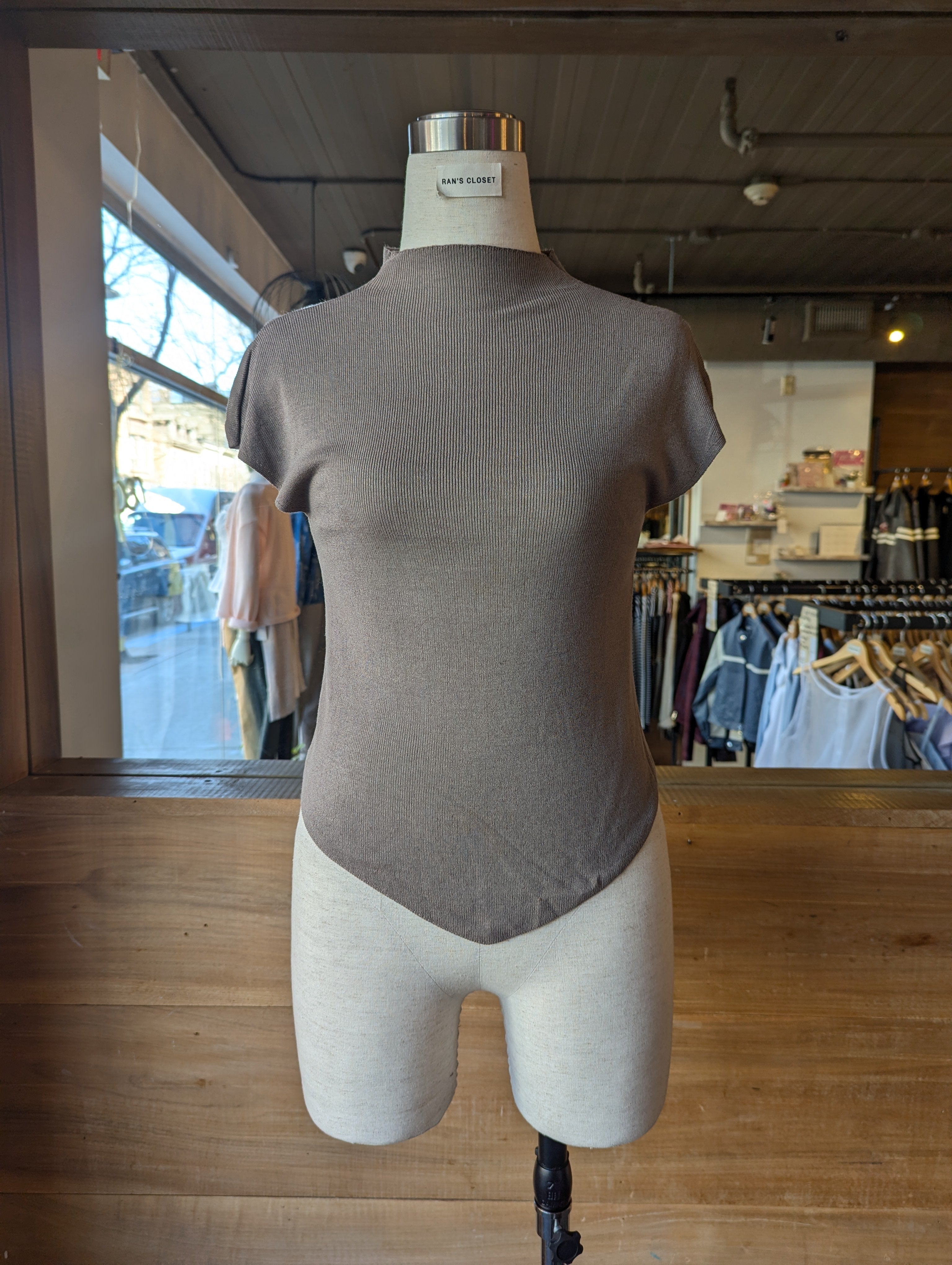 Soft Sculpt Mock neck Tee