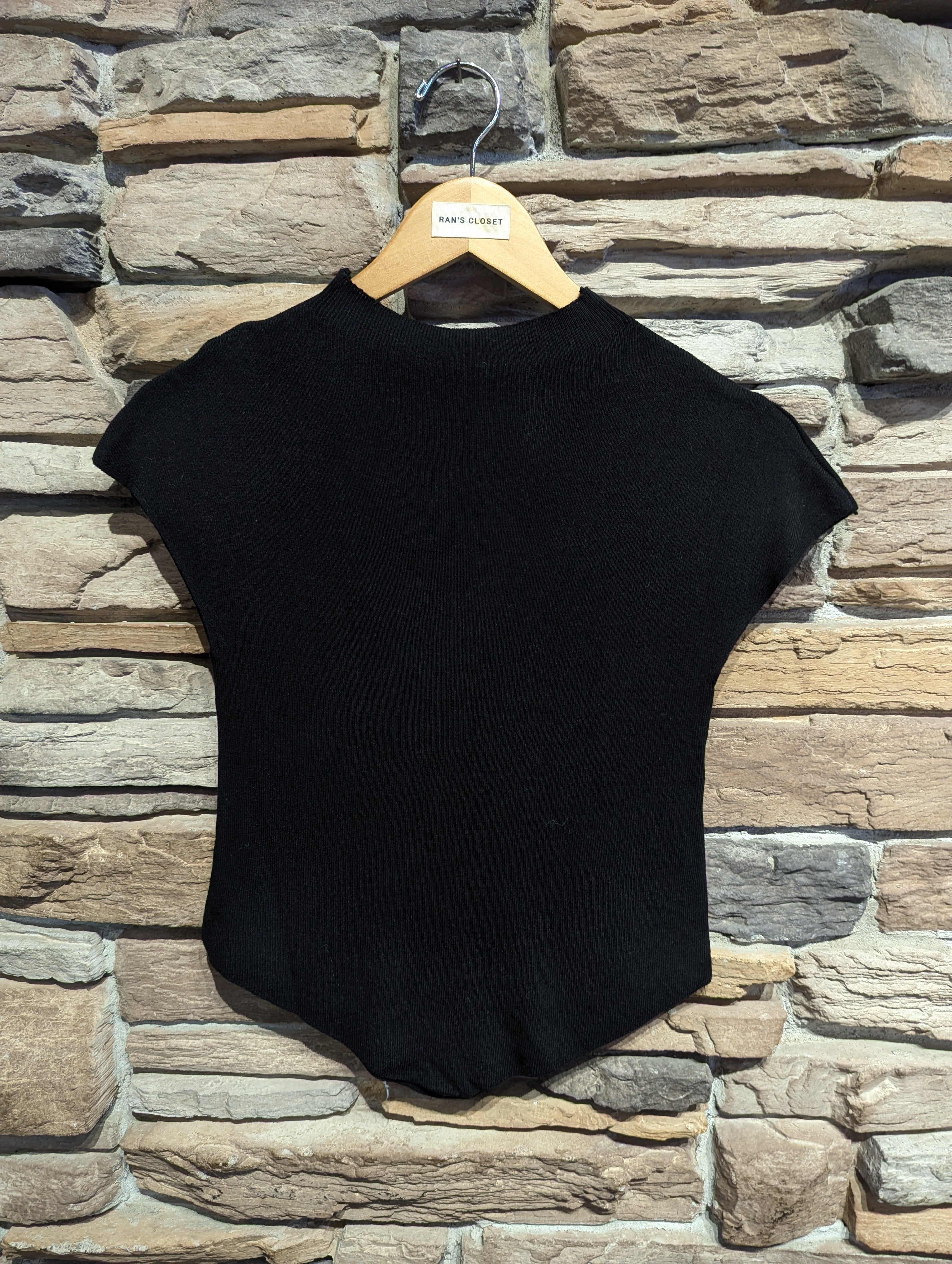 Soft Sculpt Mock neck Tee