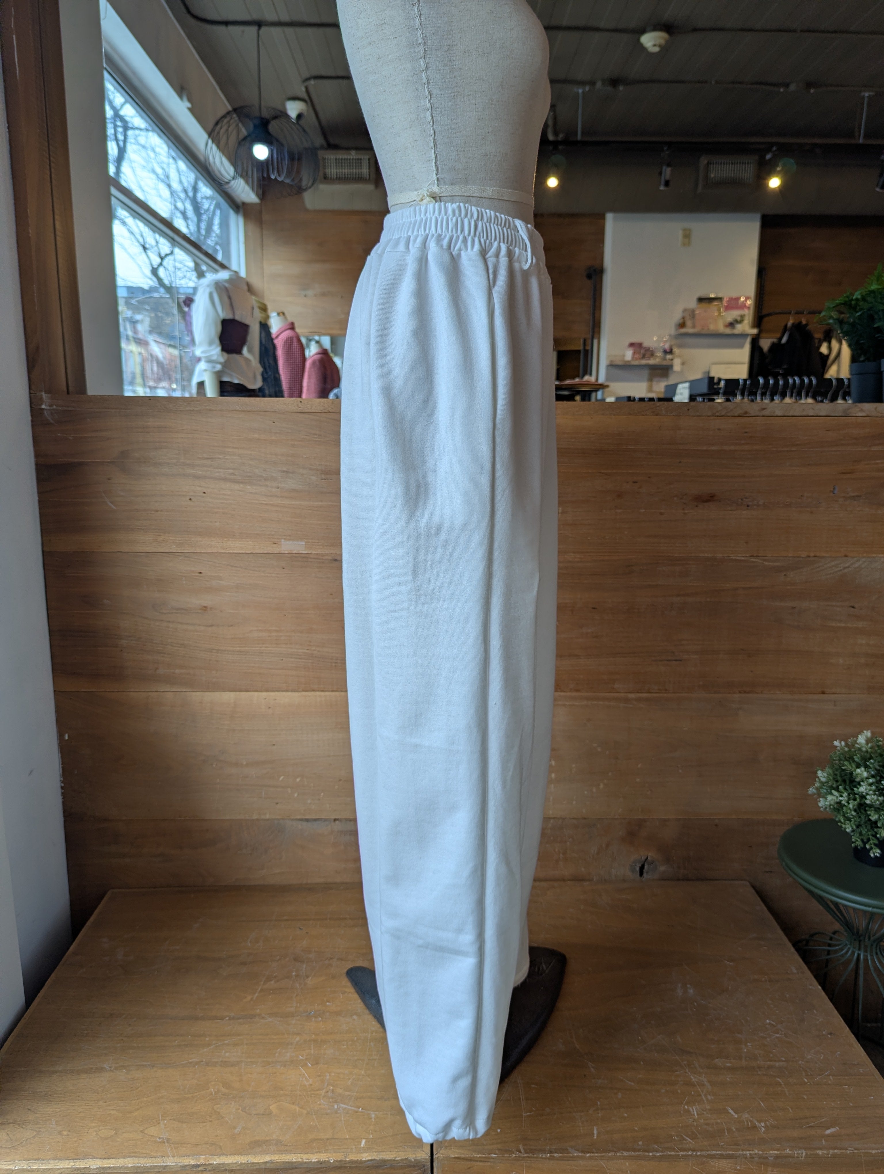 Off-Duty Lounge Set