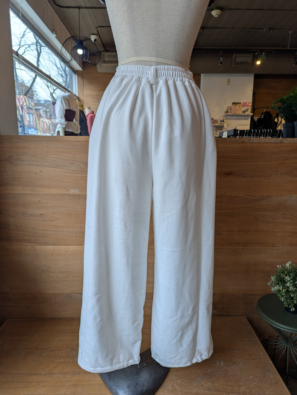 Off-Duty Lounge Set