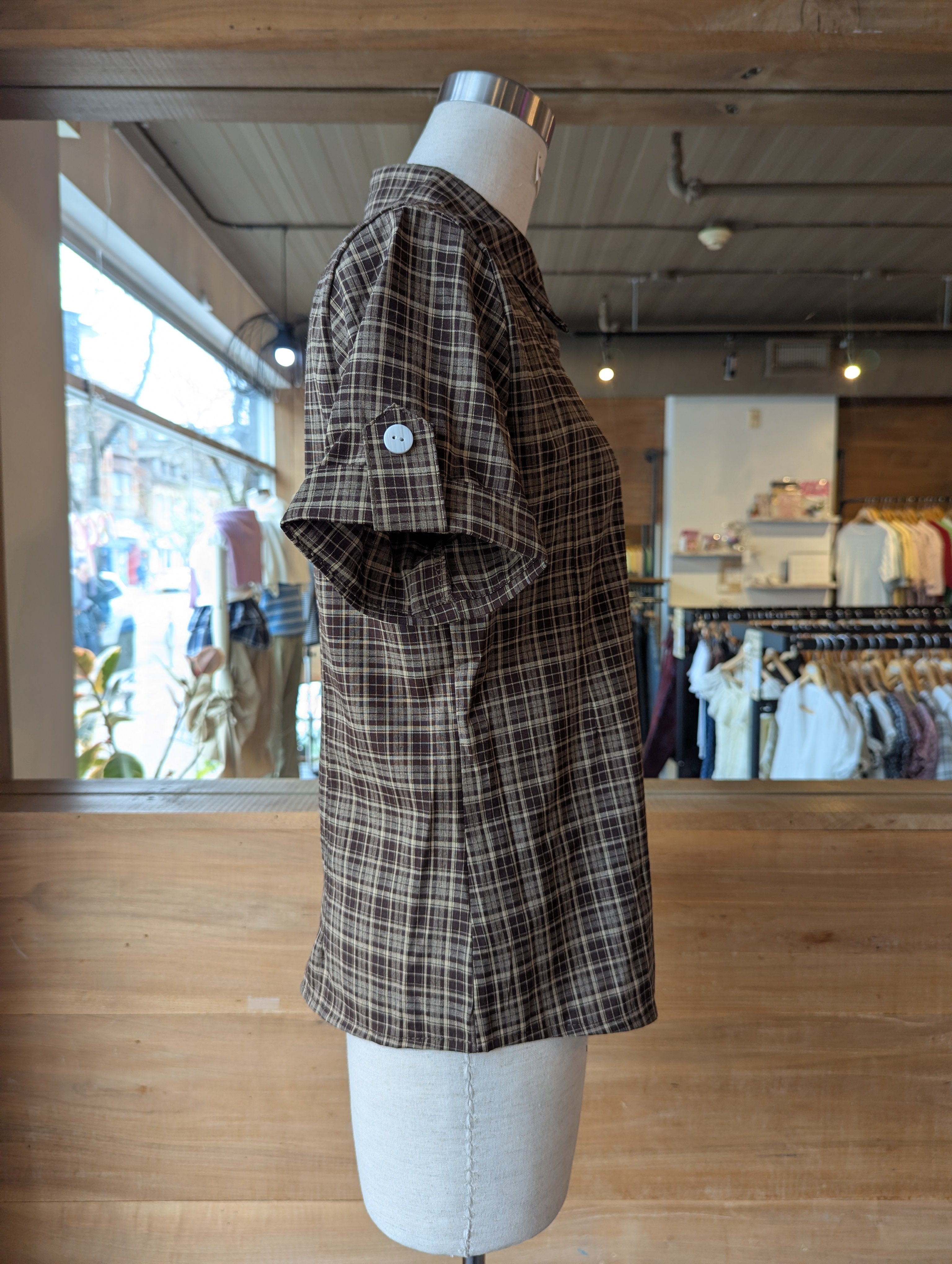 Crossbutton Café Top
