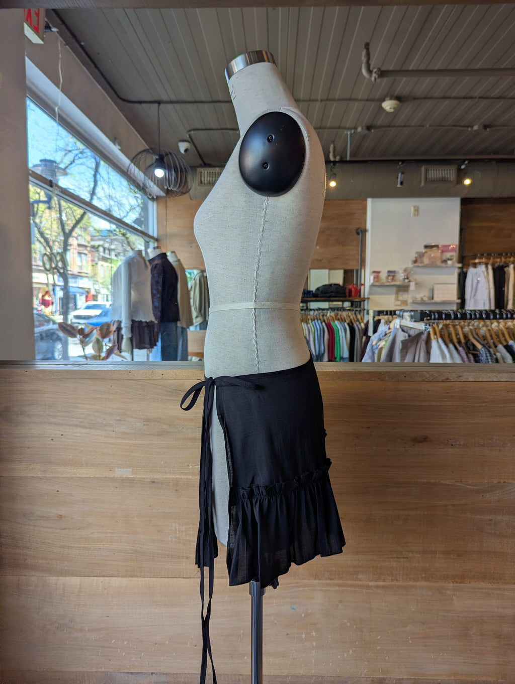 Éclipse Ruffle Wrap Skirt