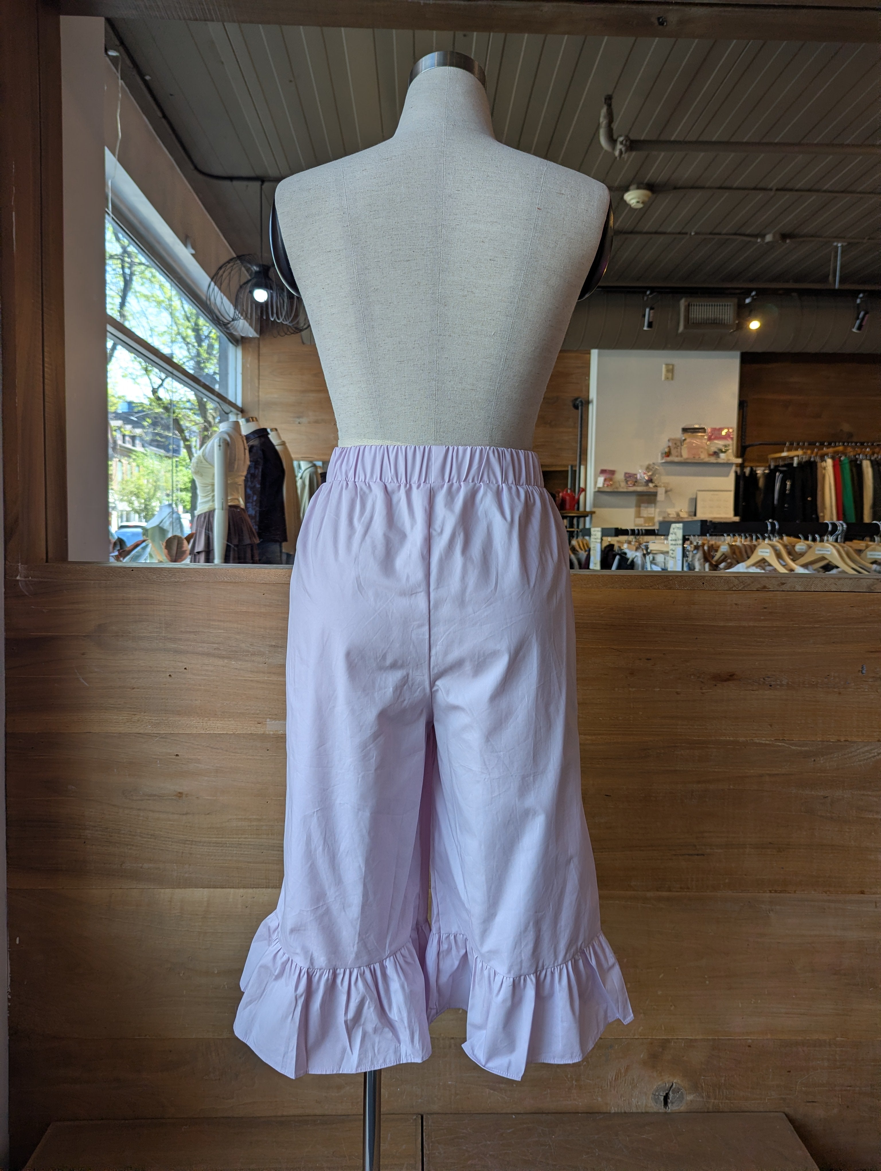 Petal Path Bloomer Capris