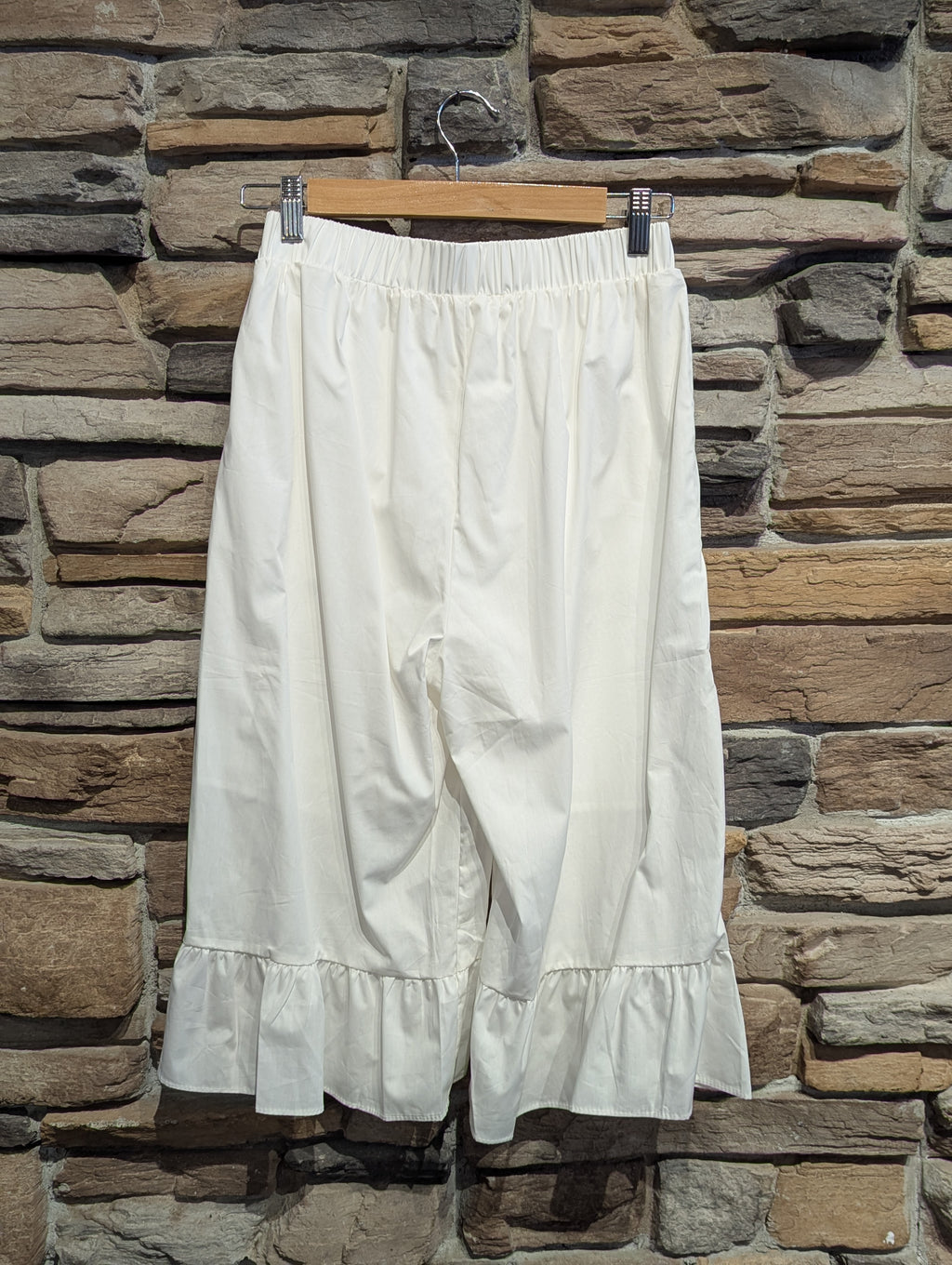 Petal Path Bloomer Capris
