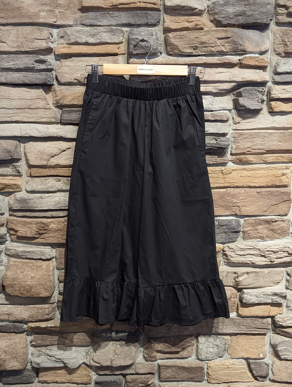 Petal Path Bloomer Capris