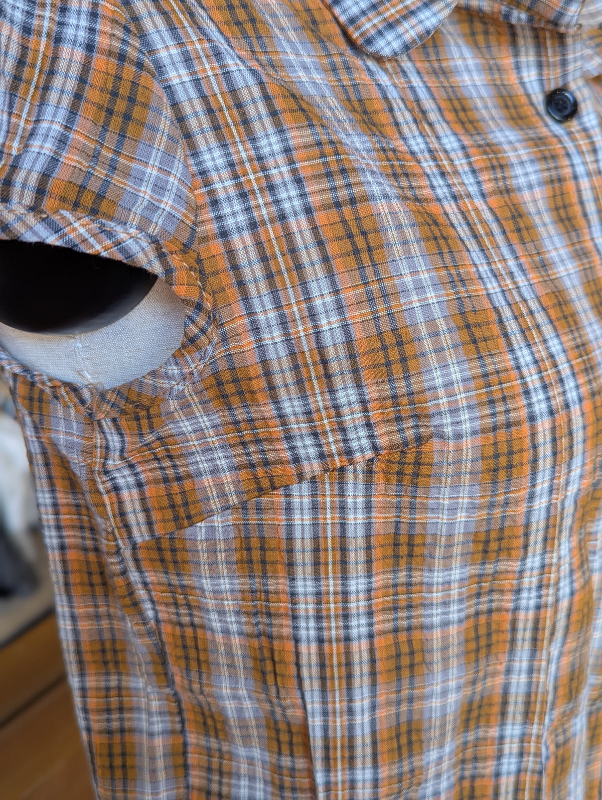Berczy Plaid Button-Up