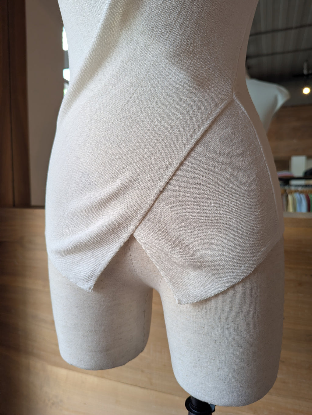 Minimal Sculpt Top