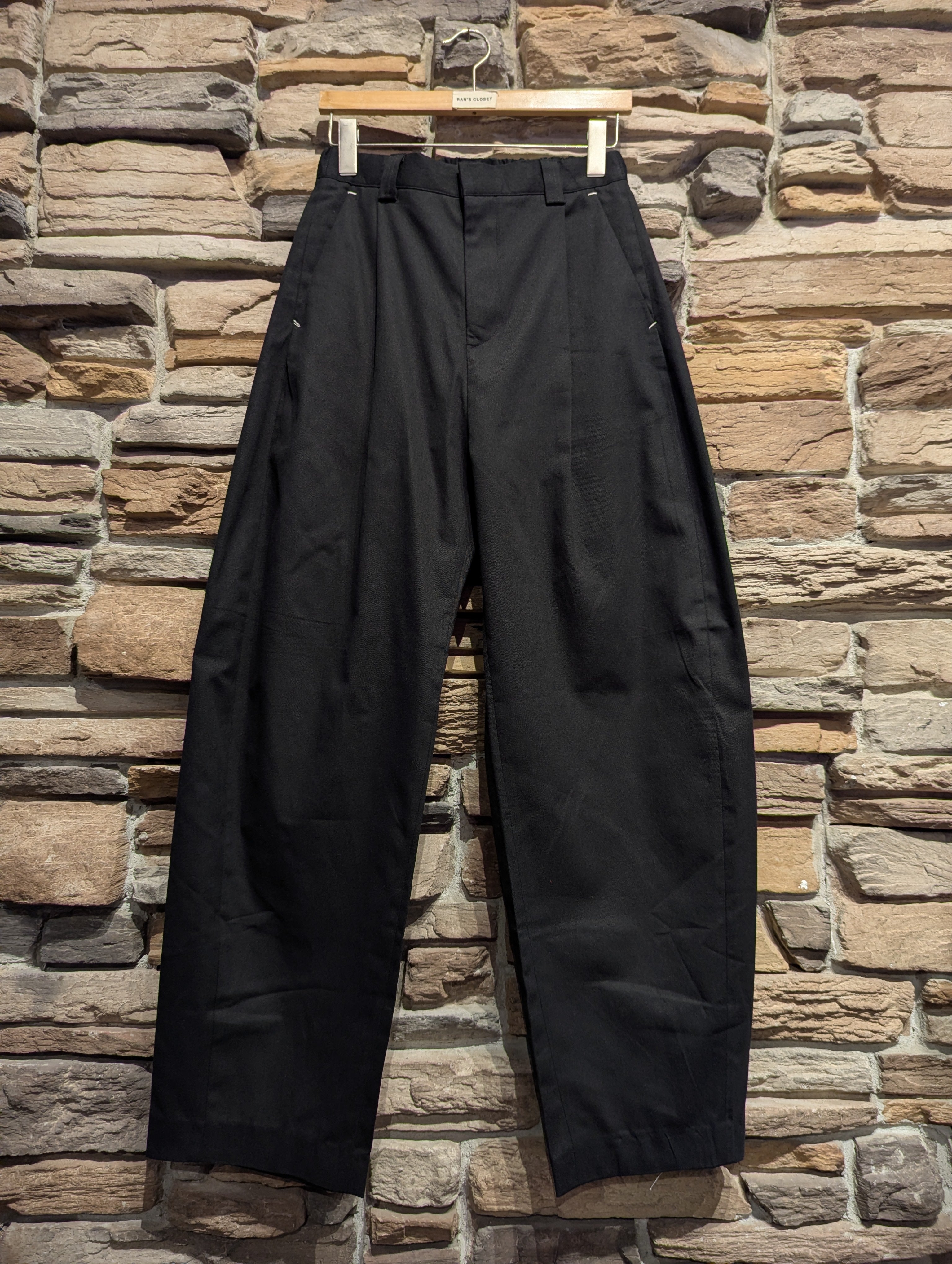 Volume Chino Pants