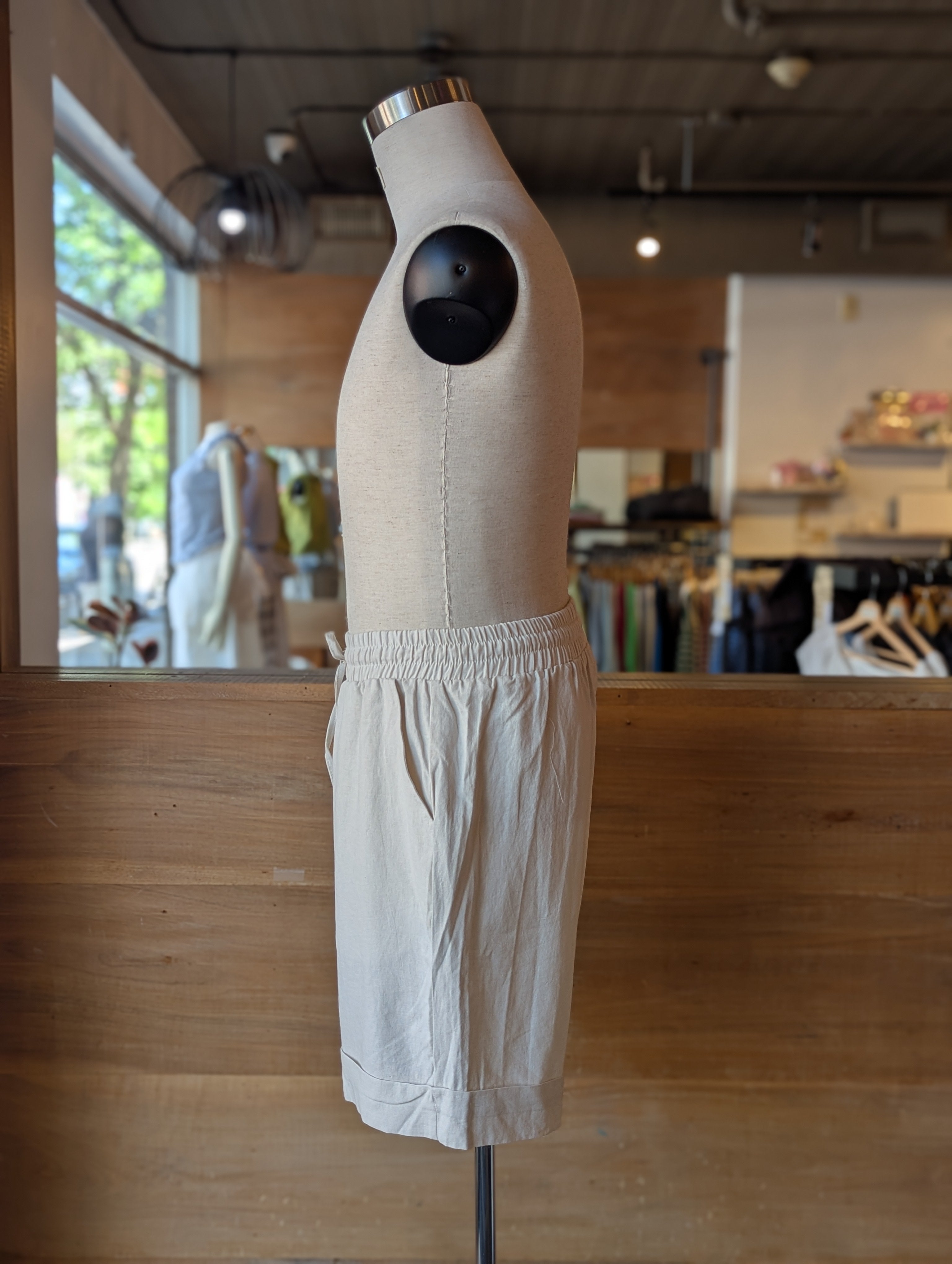 Weekend Ease Linen Shorts
