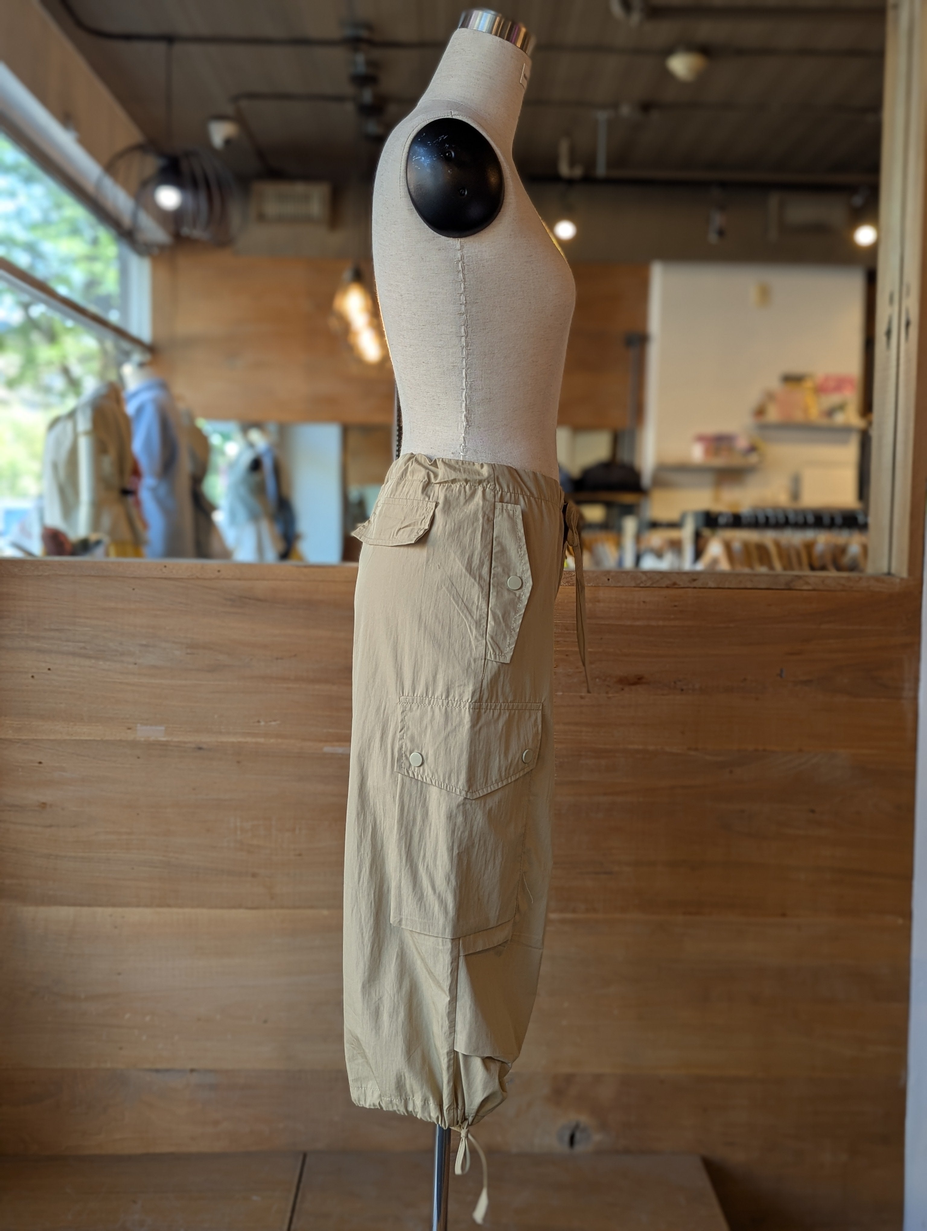 Scout Utility Cargo Capri Pants