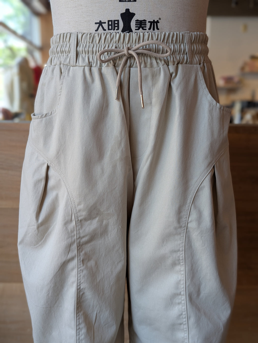 Curve Balloon shorts