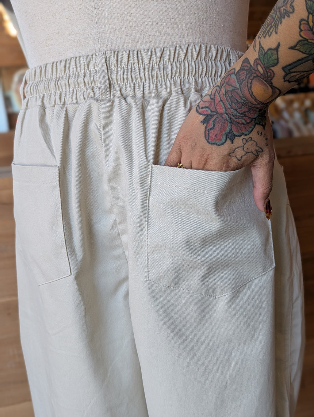Curve Balloon shorts