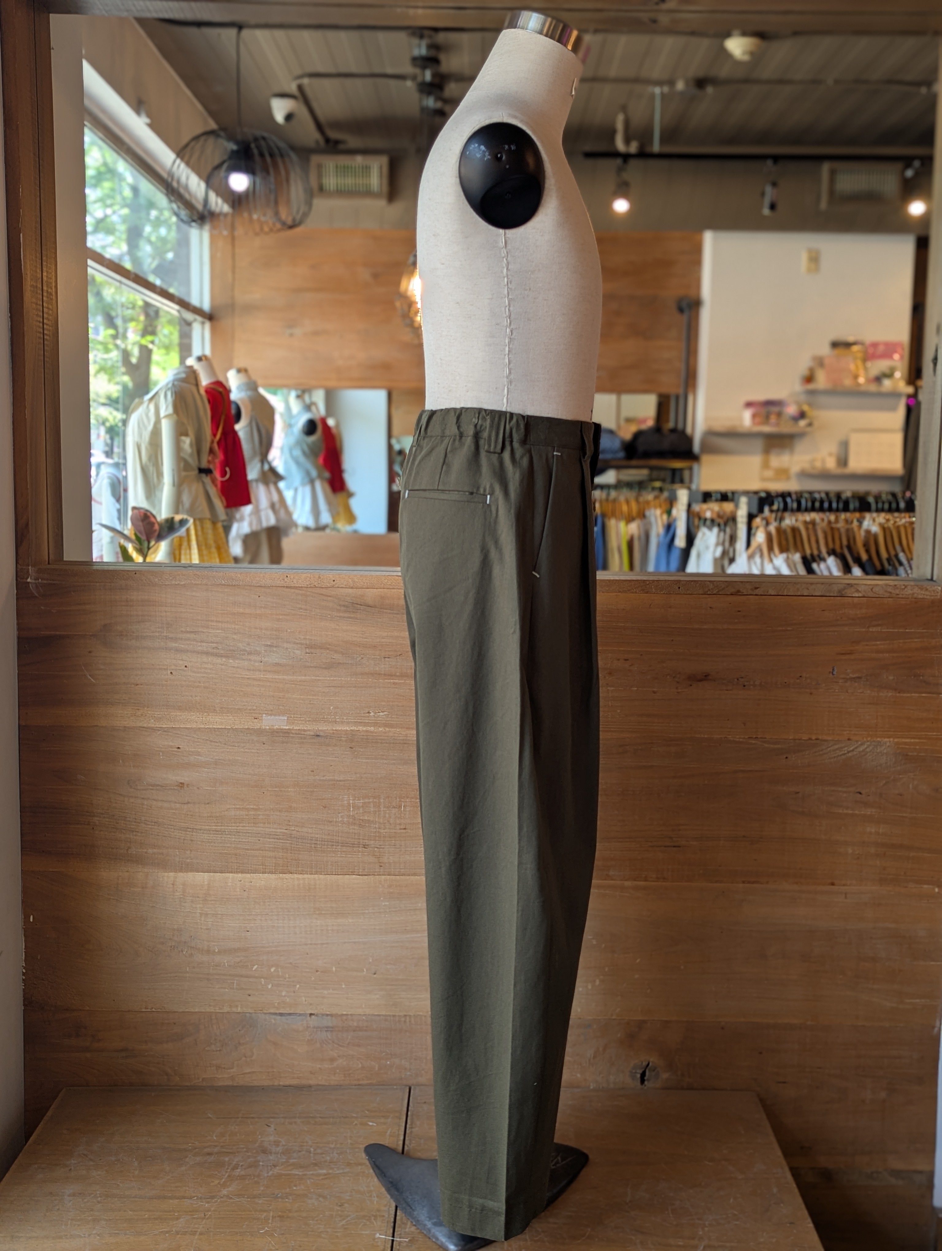 Volume Chino Pants