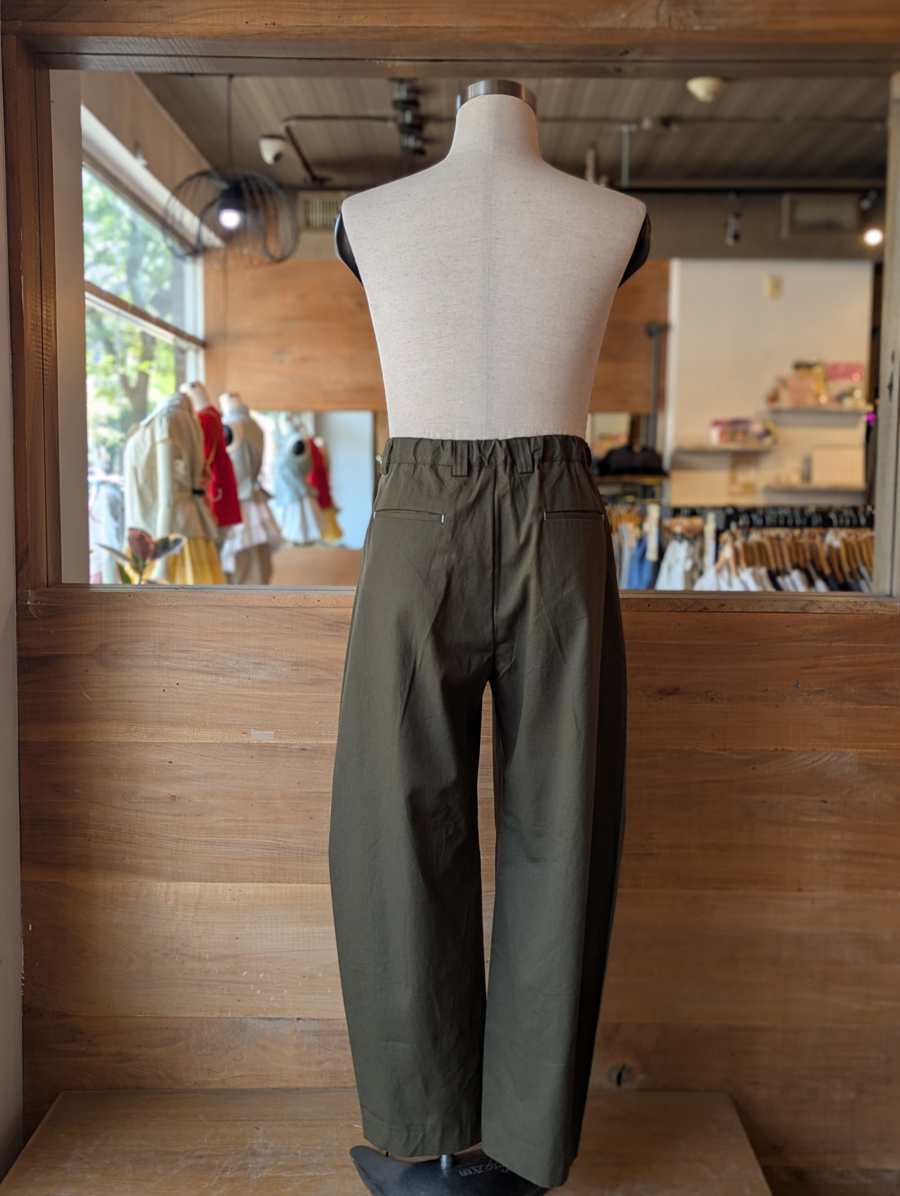 Volume Chino Pants