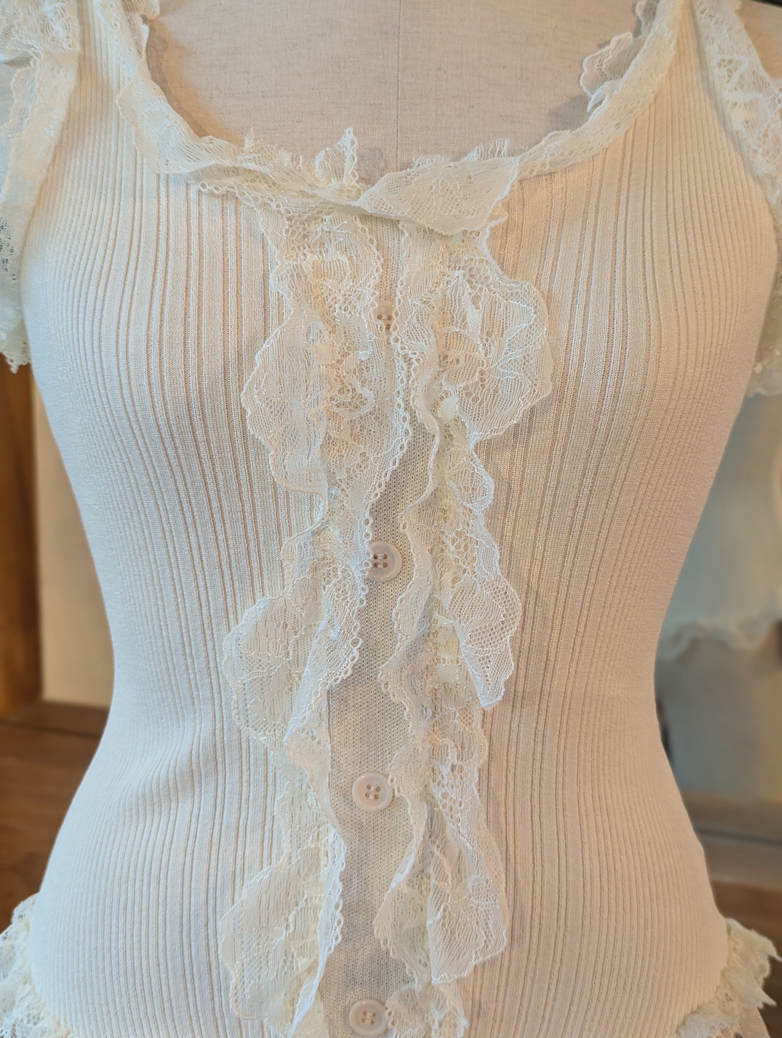 Petal Trim Tank Top