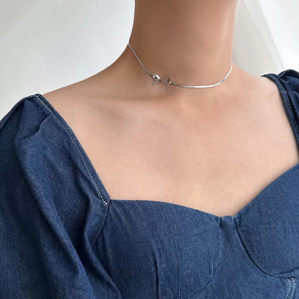 Silver Bow Choker Necklace